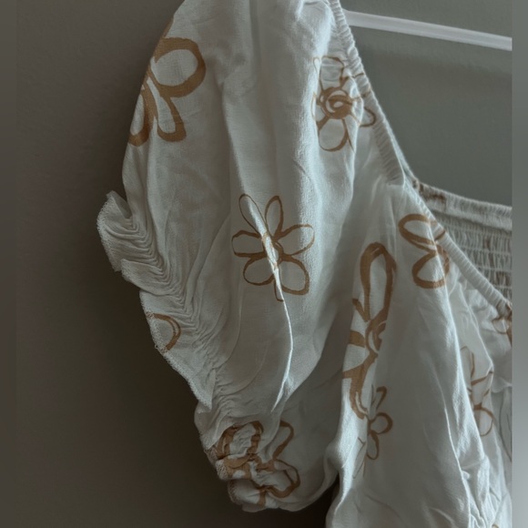 White top with brown flowers and tie in front size L from Pacsun completely new. - Picture 7 of 9